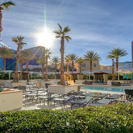 Mgm Signature-22-809 F1 Track & Strip View Studio Las Vegas Exterior photo